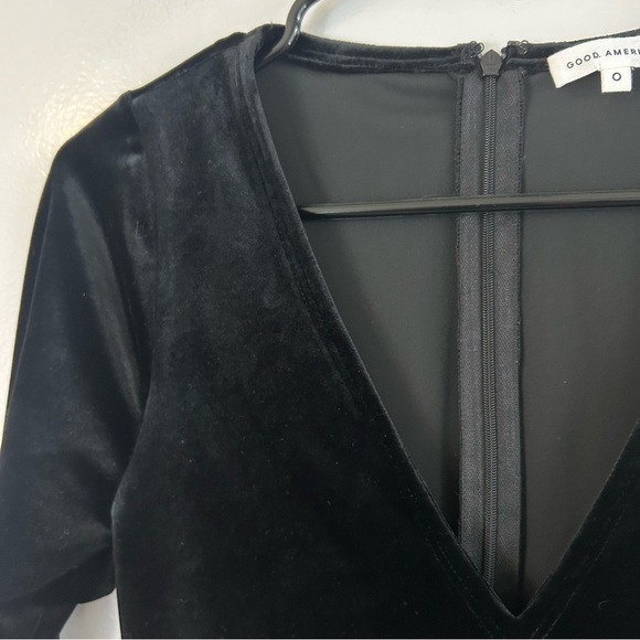 Good American Black Velvet Long Sleeve Deep V Midi Bodycon Dress Sz 0 XS - Picture 5 of 10
